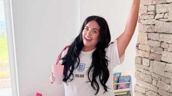 Scarlett Moffatt Freely World Cup watch party
