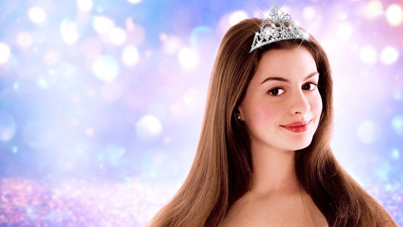 Anne Hathaway wearing a princess tiara as Ella in Ella Enchanted 