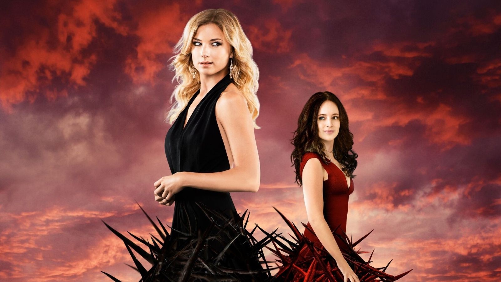 Emily VanCamp in Revenge
