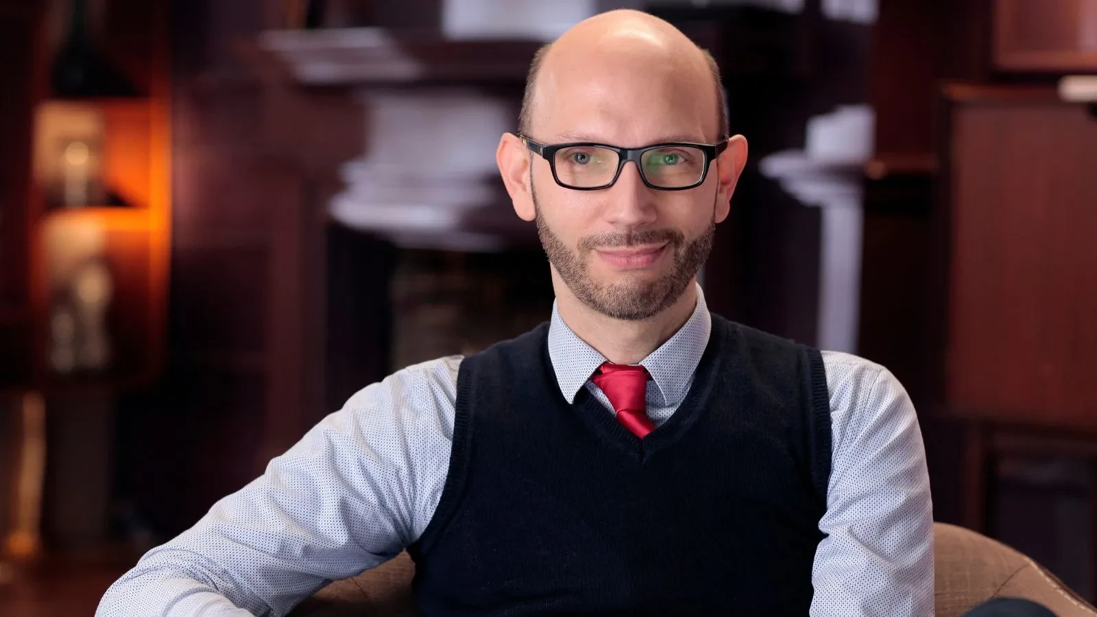 A portrait of Water Iuzzolino from Walter Presents