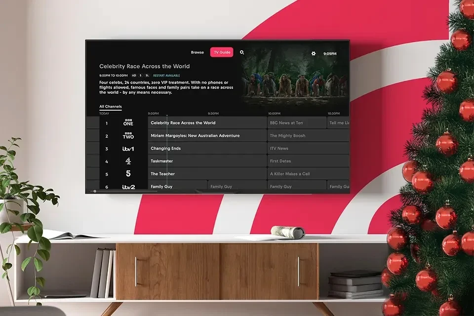 Freely xmas themed TV set up